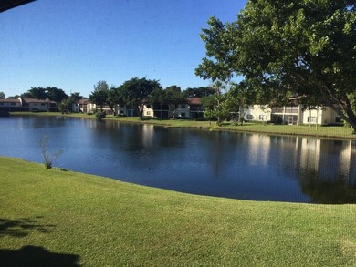 (private lake, pond, coastal) Condo For Sale in Boca Raton Florida