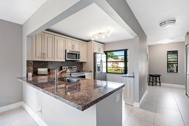 Completely renovated, light-filled second-floor condo offering - photo 6