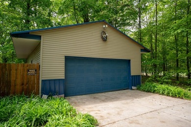 Nestled along the beautiful Muskegon River, this charming 2-bd - photo 11