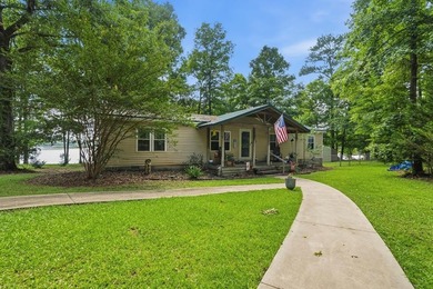 PRICE IMPROVEMENT!!! Welcome to 102 Allen's Alley, a private - photo 1