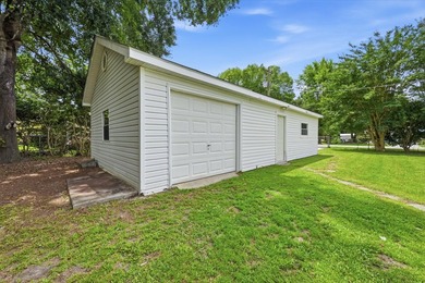 Welcome home to this beautifully updated 3-bedroom, 2-bath brick - photo 33