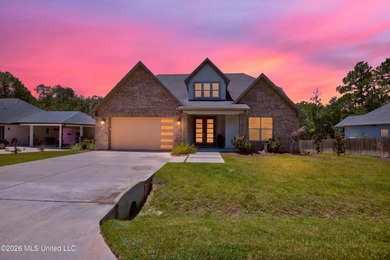Welcome to this home where LUXURY meets LIFESTYLE!! Convenient - photo 1