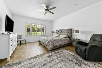 Beautifully UPDATED Move in Ready, One Story, Single Family Home - photo 12