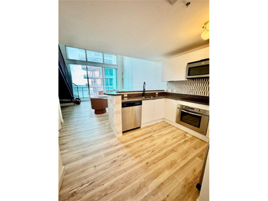 Wake up to water views and natural light pouring through 20-foot