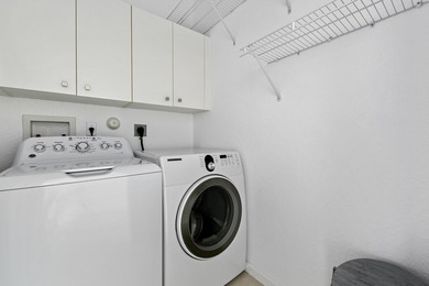 Beautifully UPDATED Move in Ready, One Story, Single Family Home - photo 18