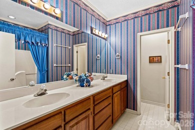 Welcome to this beautiful home in the sought-after Corbin Hills - photo 29
