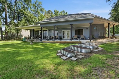 Don't miss this great opportunity to be on Lake Sinclair, close - photo 1
