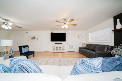 Fully Remodeled Lakefront Home with Sweeping Views of Lake O' - photo 6
