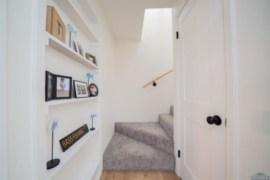 Fully Remodeled Lakefront Home with Sweeping Views of Lake O' - photo 10