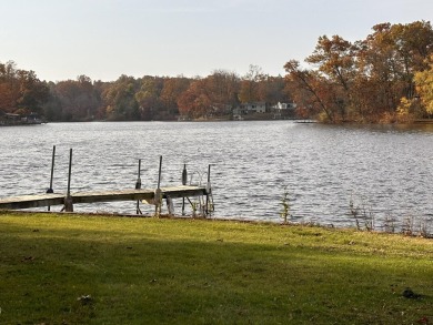 Lake Home Sale Pending in Pinckney, Michigan