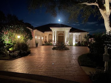 Experience refined luxury and timeless craftsmanship in this - photo 39
