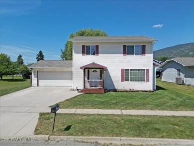 Lake Home For Sale in Sandpoint, Idaho