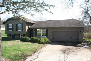 Maraldo Lake Home Sale Pending in Mackinaw Illinois