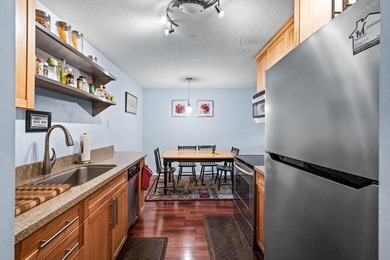 SELLER WILL PAY ONE FULL YEAR OF HOA FEES! Welcome to this - photo 8