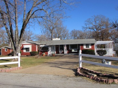 Lake Home Sale Pending in Forsyth, Missouri