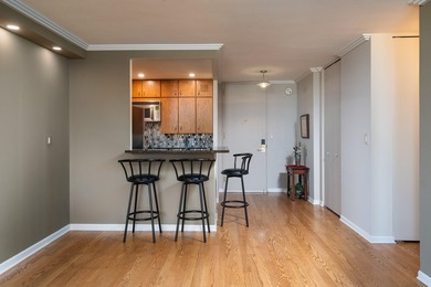 Welcome home to Regency House on Milwaukee's East Side. Just - photo 5