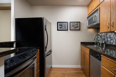 Welcome home to Regency House on Milwaukee's East Side. Just - photo 7
