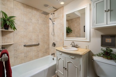 Welcome home to Regency House on Milwaukee's East Side. Just - photo 8