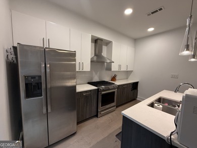 Welcome to J5 Midtown-where modern design meets resort-style