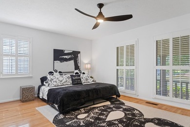 Charming Cape Cod-style home featuring 3 bedrooms and 2 baths in - photo 9