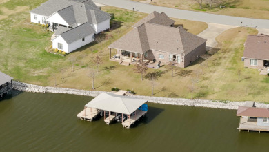 Luxury Lakehouse Living - photo 2