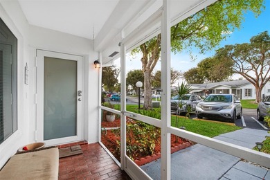 Lauderdale West, 55+ Community. Huge 1 bed/2 full bath - photo 3