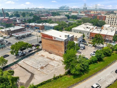 A rare Savannah opportunity ready for its next chapter. This - photo 6