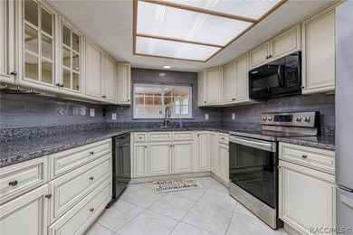 NICE 3/2/2 CONCRETE BLOCK HOME ON .47 ACRE MOL DOUBLE LOT - photo 13