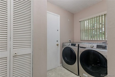 NICE 3/2/2 CONCRETE BLOCK HOME ON .47 ACRE MOL DOUBLE LOT - photo 14