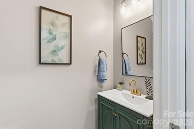 Stunning End-Unit Townhome in Walnut Creek with Main-Level - photo 22