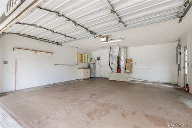 NICE 3/2/2 CONCRETE BLOCK HOME ON .47 ACRE MOL DOUBLE LOT - photo 25