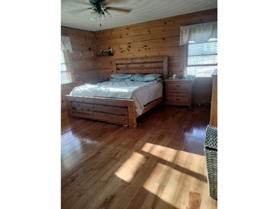INCREDIBLE CONTEMPORARY LOG HOME. BOASTS 5 BEDROOMS AND 2.5 - photo 7