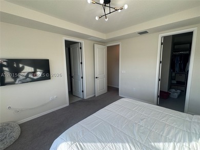 INVESTOR GOLDMINE OR FUTURE LUXURY HOME! Immediate, turnkey - photo 22