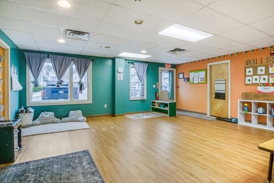Position your business in the heart of the Seacoast at 518 U.S - photo 3