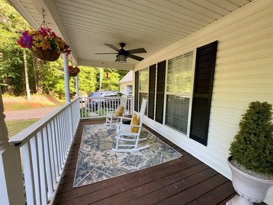 Welcome to 202 Commodore Drive in North Baldwin! This beautiful - photo 4