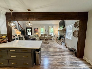 Welcome to 202 Commodore Drive in North Baldwin! This beautiful - photo 7