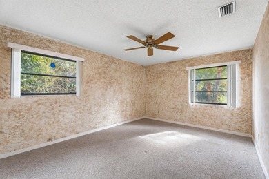 The seller is offering a $10,000 credit! Welcome home to - photo 20
