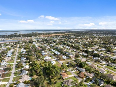 The seller is offering a $10,000 credit! Welcome home to - photo 31