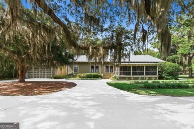 Time travel - The Sheffield-Gunn House is a beautiful historic - photo 39