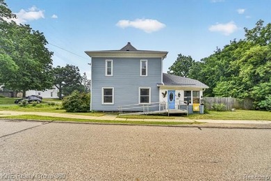 One year home warranty included with sale! Classic charm meets - photo 1