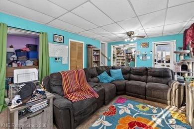 One year home warranty included with sale! Classic charm meets - photo 2