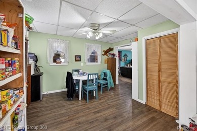 One year home warranty included with sale! Classic charm meets - photo 9