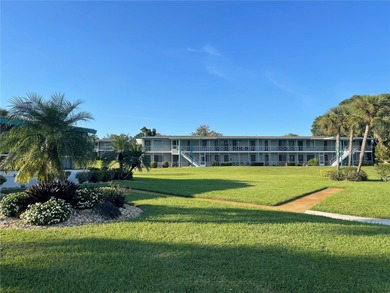 Lake Condo For Sale in Lakeland, Florida