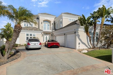 Welcome to this stunning 4,600-square-foot single-family home - photo 2
