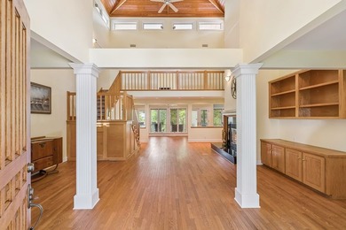 Character and coastal charm come together in this beautiful 3 - photo 8
