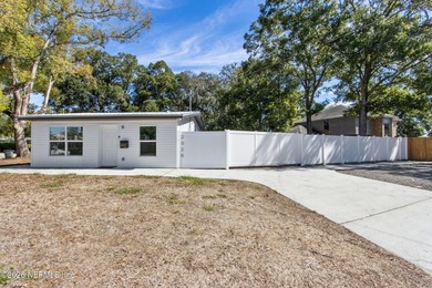 Buyers: Make an appointment today on this exclusive opportunity - photo 1