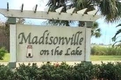 Lake Pontchartrain Lot For Sale in Madisonville Louisiana