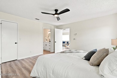 RARE LAKEFRONT OPPORTUNITY! Wake up to breathtaking water views - photo 13