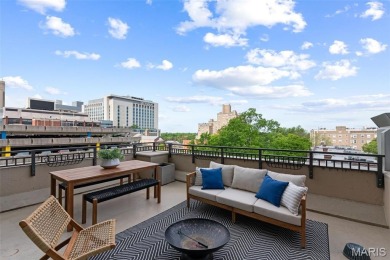 Located on the 7th Floor this 2 Bed, 2 Full Bath unit is located