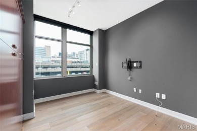 Located on the 7th Floor this 2 Bed, 2 Full Bath unit is located